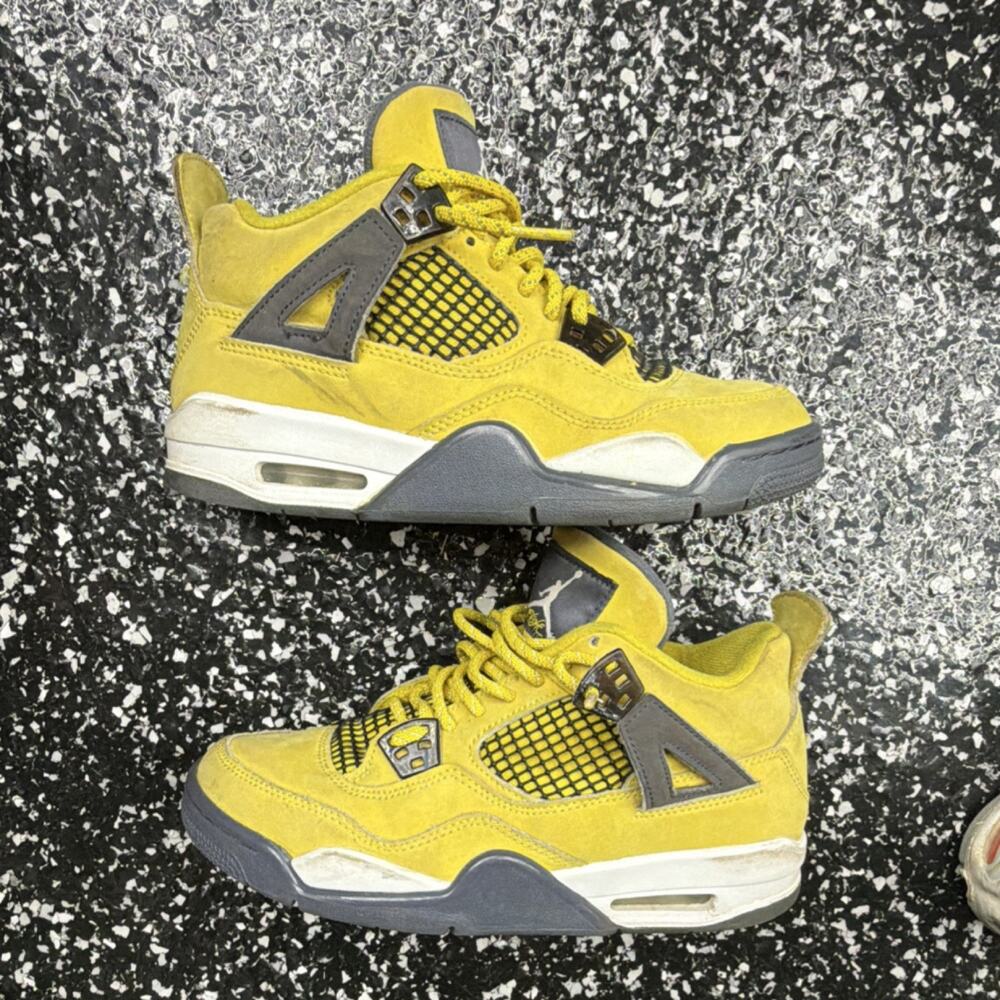 Jordan Air Jordan 4 Yellow Gray White Boys 6Y Mid Top Sneakers